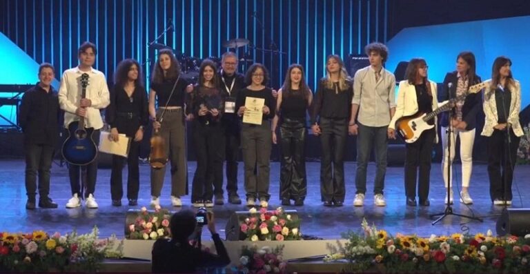 Festival internazionale della musica scolastica a Sanremo, primo premio alla band “Sorriso” del liceo “Vittorio Emanuele III”