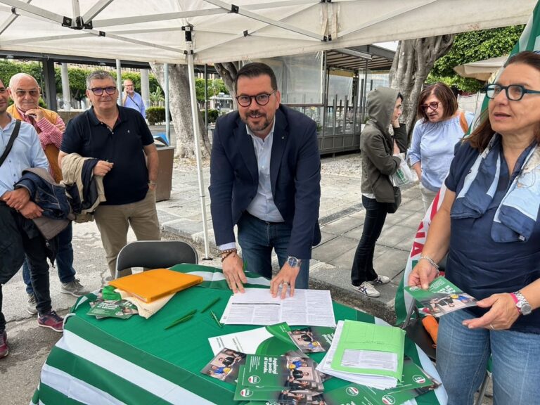 “Un posto al tavolo”, anche a Messina partita la raccolta firme della CISL