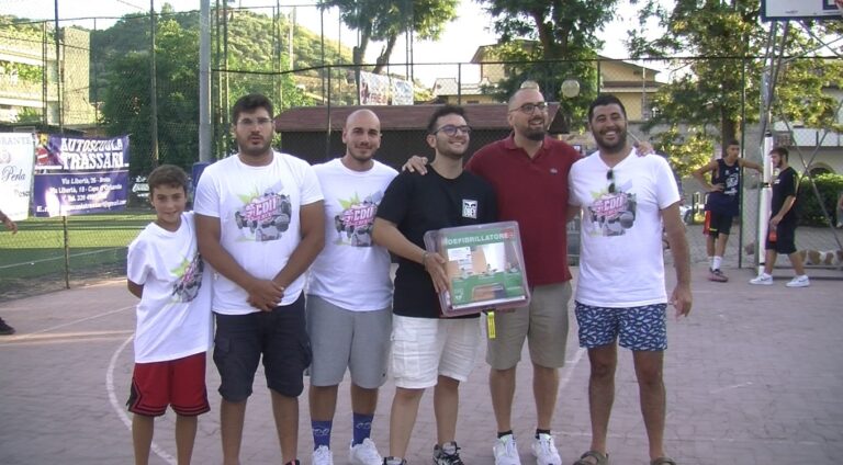 Capo d’Orlando, il RotarAct dona un defibrillatore alla comunità