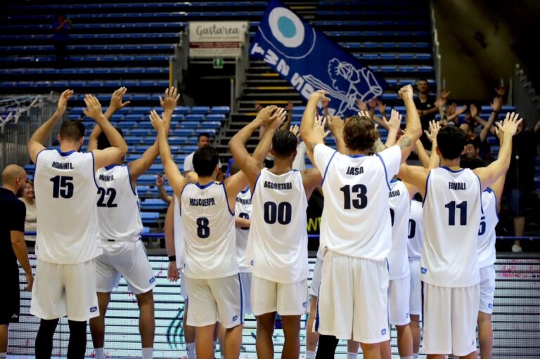 Staripante Orlandina Basket! Battuta Sala Consilina alla Infodrive Arena 82-66