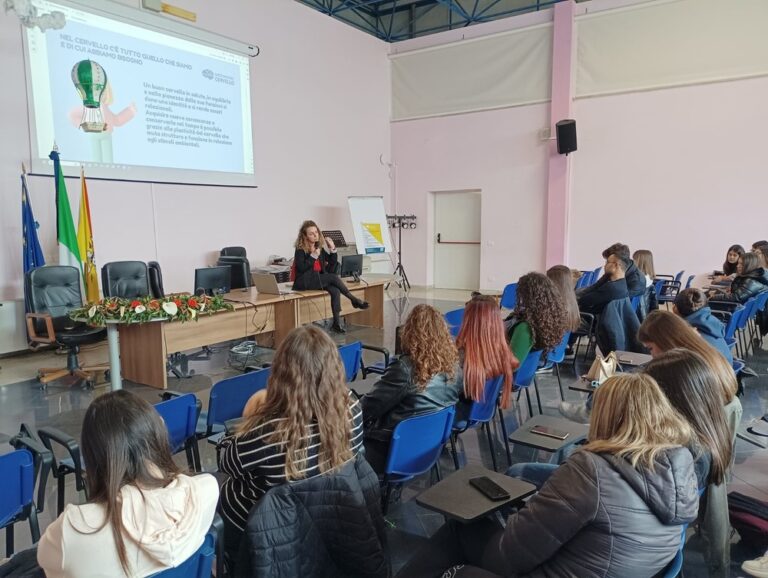 Settimana del cervello, al Liceo Sciascia-Fermi di S. Agata il seminario “Neuroscienze, autismo e ricerca”