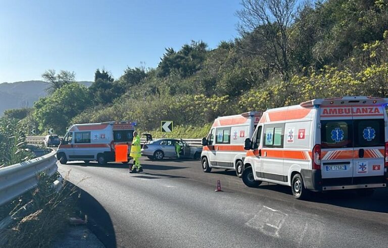 Patti: incidente sul viadotto Montagnareale della A/20