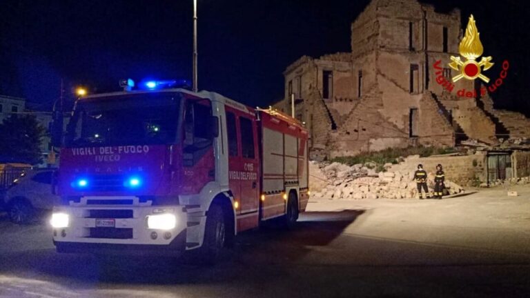 Palermo, crolla un’intera palazzina nel centro storico