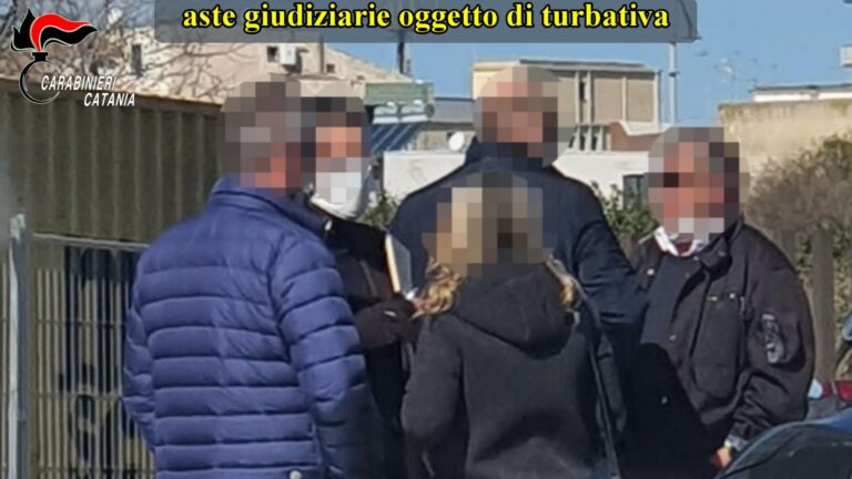 Mafia, le mani dei clan sulle aste immobiliari. Blitz dei Carabinieri tra Catania, Siracusa e Teramo
