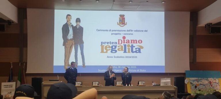 Ic “Pirandello” di Patti: premiati a Caserta gli studenti vincitori dell’8° edizione del concorso nazionale “PretenDiamo Legalità”