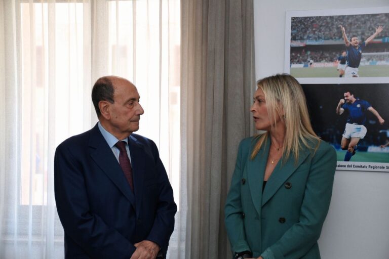 Intitolata a Totò Schillaci una sala dell’assessorato regionale dello Sport