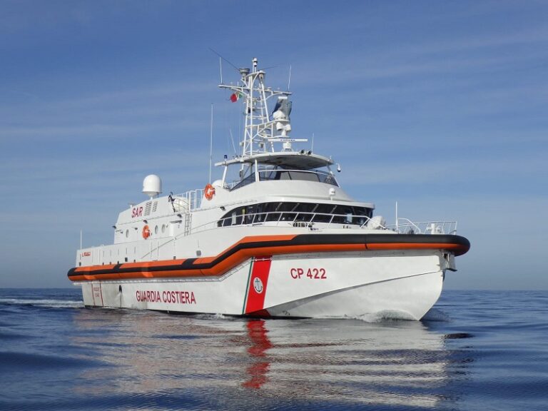 Milazzo: per la prima volta farà scalo al porto la nave della Guardia Costiera CP 422 “Aurelio Visalli”