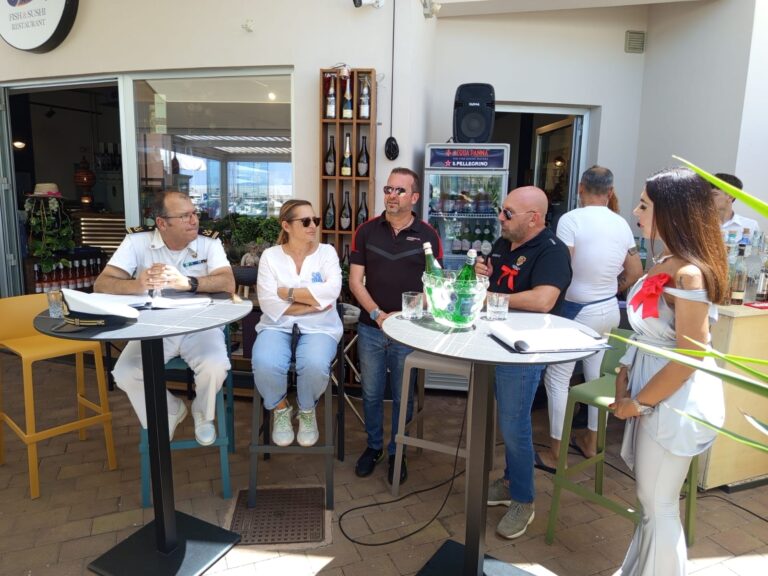 Capo d’Orlando, domenica col rombo delle Porsche e le lezioni di sicurezza stradale e in mare – VIDEO