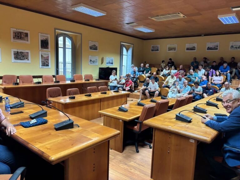 Incontro pubblico al comune per capire quale futuro per l’Orlandina Basket: tante idee, poca concretezza – VIDEO