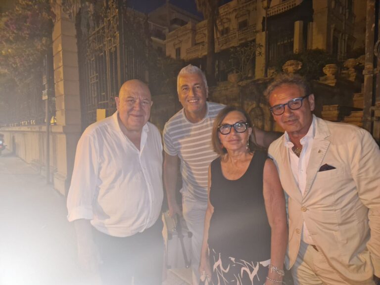 Presentato a Milazzo il libro “Il ruggito della pecora nera. Covid, segreti e bugie. Per non dimenticare” di Maria Rita Gismondo e Claudio Minoliti – Video