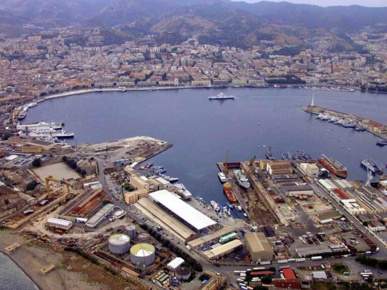 Messina: Incontro tra l’autorità portuale dello stretto e le segreterie confederali CGIL, CISL e UIL