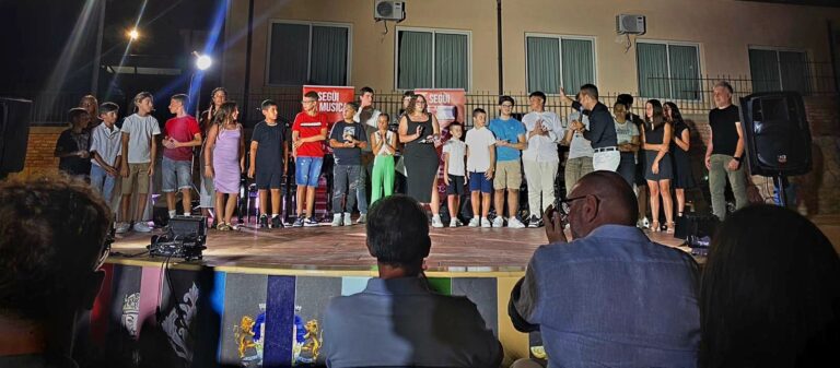 Brolo – Grande successo per il concerto “Suonare è vita” nella villa comunale