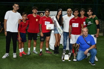 La suadra vincitrice "Nasari Team"