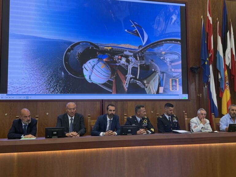 Messina: per la prima volta a Messina la Pattuglia Acrobatica Nazionale (Frecce Tricolori)