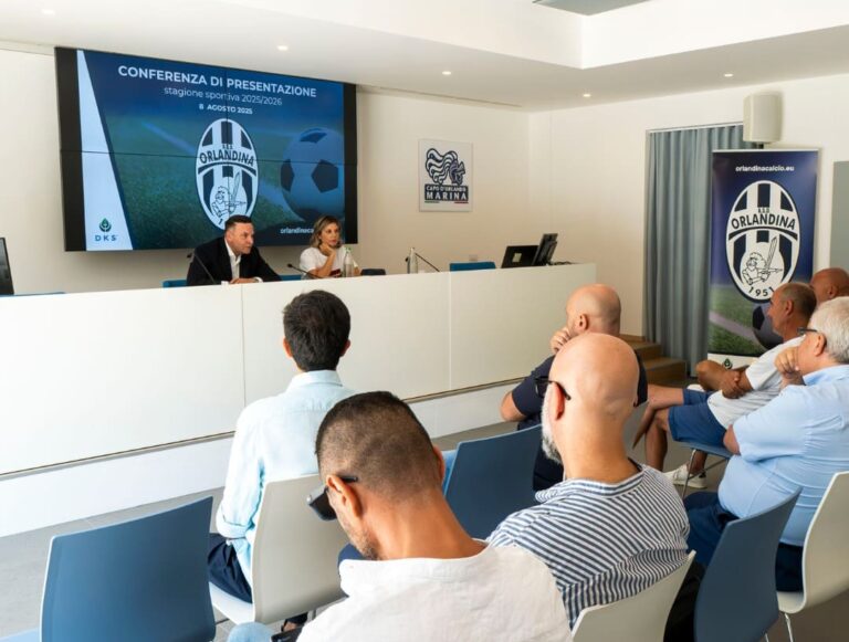 Capo d’Orlando – Presentazione in grande stile per l’Orlandina Calcio 2025/26 – VIDEO