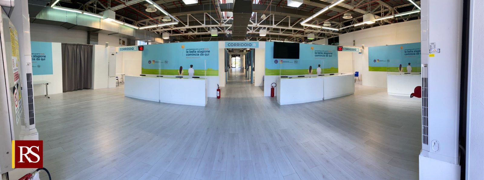 Ingresso hub vaccinale Messina