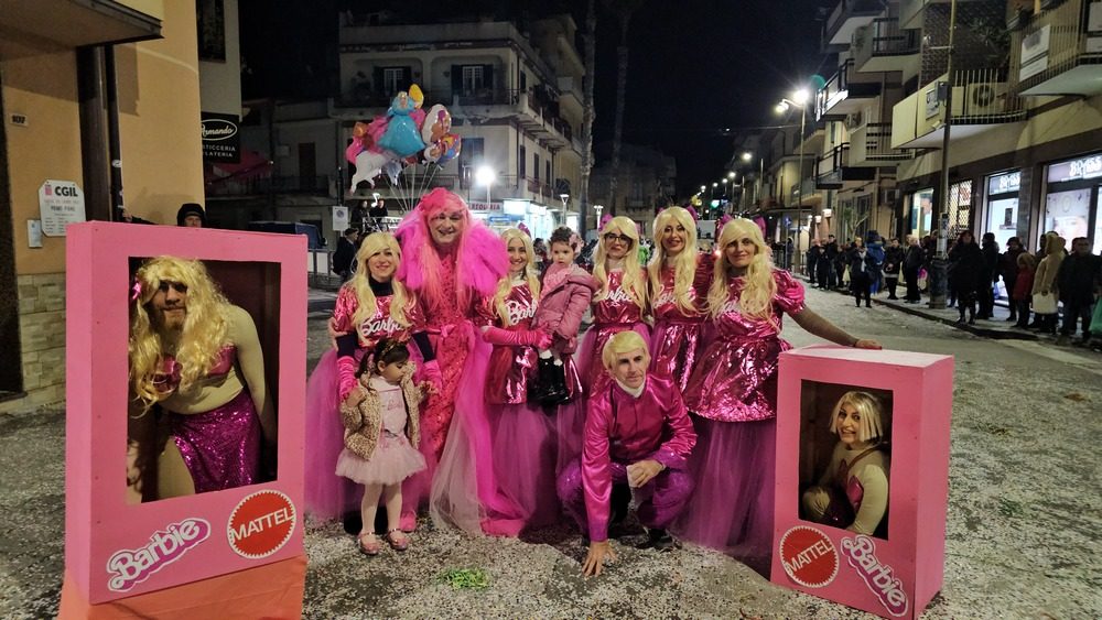 carnevale brolese 2024 gruppo barbie