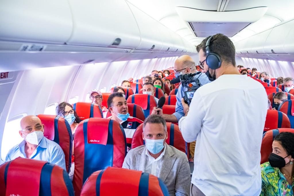 foto interno aereo albastar